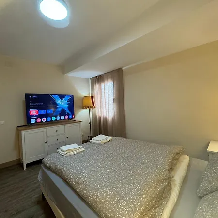 Casa De La Paz Appartamento Estepona