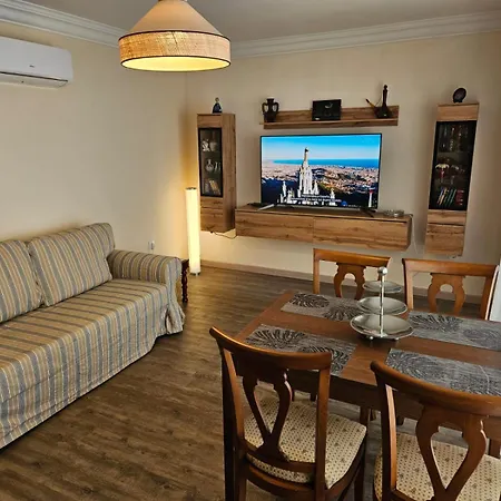 Casa De La Paz Daire Estepona